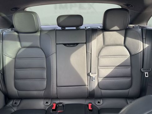 Used 2017 Porsche Macan Turbo image 13