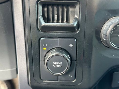 Used 2023 Ford F150 XLT AWD/4WD image 28