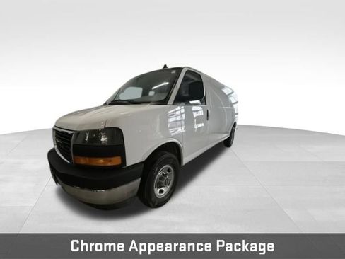 Certified 2022 GMC Savana 2500 Extended w/ Driver Convenience Package RWD image 4