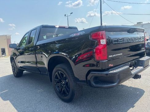Used 2025 Chevrolet Silverado 1500 Custom w/ LPO, Dark Essentials Package AWD/4WD image 7