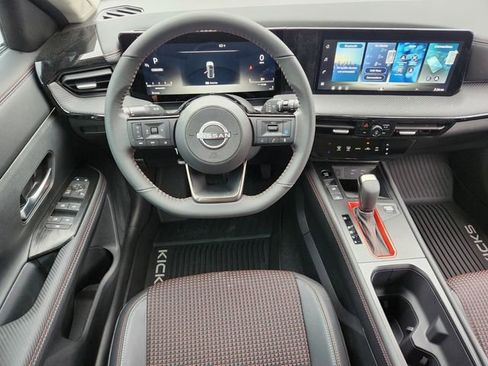 New 2026 Nissan Kicks SR FWD image 10