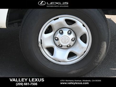 Used 2022 Toyota Tacoma SR AWD/4WD image 11