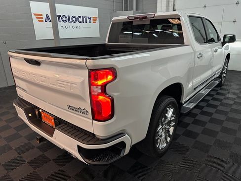 Used 2024 Chevrolet Silverado 1500 High Country w/ Technology Package AWD/4WD image 9