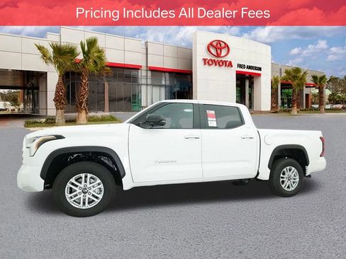 Used 2025 Toyota Tundra SR5 AWD/4WD image 19