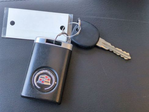 Used 2010 Cadillac CTS Luxury image 36