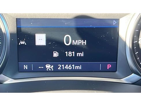 Certified 2024 GMC Terrain SLT w/ Infotainment Package II image 16