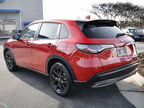 Used 2024 Honda HR-V Sport image 4