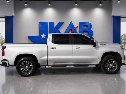 Used 2020 Chevrolet Silverado 1500 RST w/ All-Star Edition AWD/4WD image 2