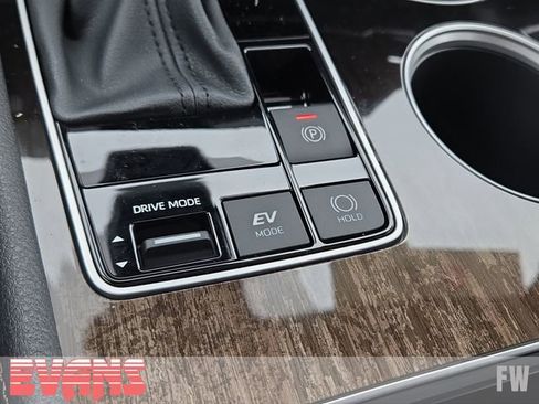 Certified 2026 Toyota Sienna Limited image 12