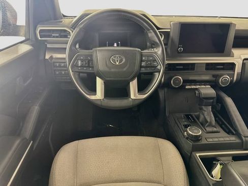 Certified 2025 Toyota 4Runner SR5 AWD/4WD image 22