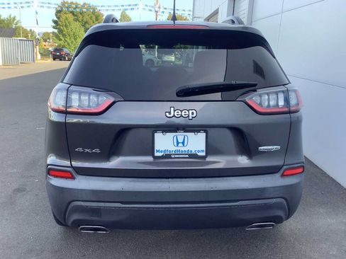 Used 2022 Jeep Cherokee Latitude Lux w/ Sun & Sound Group AWD/4WD image 4