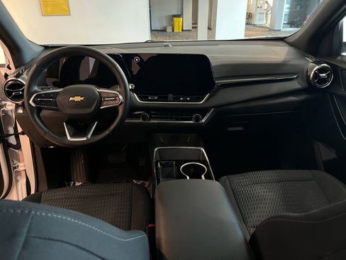 Used 2025 Chevrolet Equinox LT image 33