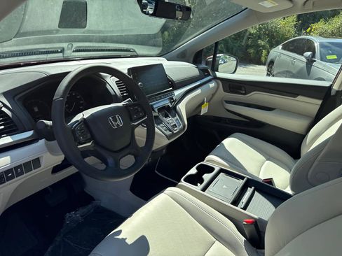 New 2025 Honda Odyssey EX-L image 13