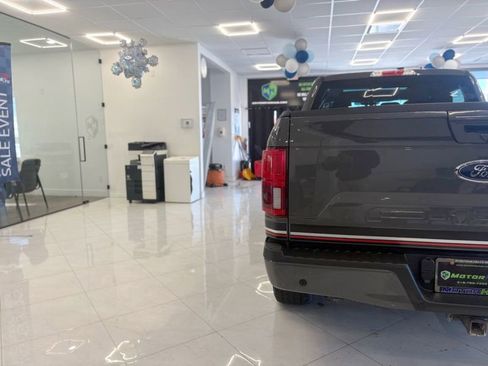 Used 2018 Ford F150 Lariat w/ Equipment Group 502A Luxury image 13