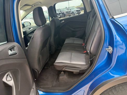 Used 2018 Ford Escape SE w/ SE Sync 3 Package FWD image 19