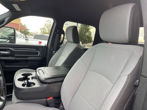 Used 2024 RAM 2500 Big Horn w/ Bed Utility Group image 17