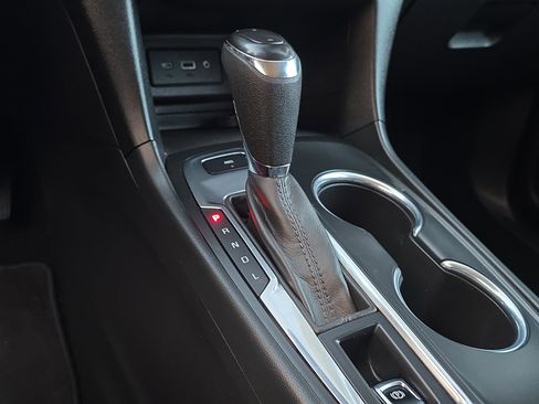 Used 2020 Chevrolet Equinox LT image 21