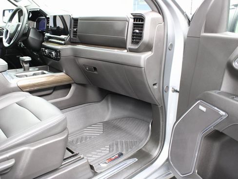 Used 2024 Chevrolet Silverado 1500 LT Trail Boss image 27