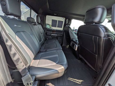Used 2017 Ford F150 Platinum w/ Equipment Group 701A Luxury AWD/4WD image 27
