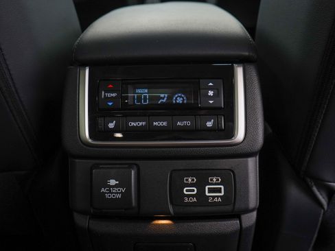 Used 2025 Subaru Ascent Bronze Edition AWD/4WD image 14