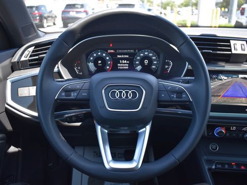 Used 2025 Audi Q3 2.0T Premium w/ Convenience Package AWD/4WD image 18