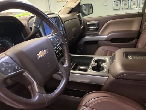 Used 2016 Chevrolet Silverado 1500 LTZ Z71 w/ LTZ Plus Package AWD/4WD image 34