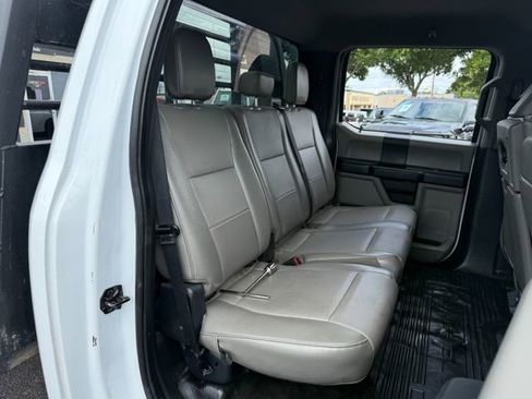 Used 2022 Ford F550 4x4 Crew Cab Super Duty w/ Power Equipment Group image 21