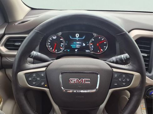 Certified 2018 GMC Acadia Denali w/ Technology Package image 16