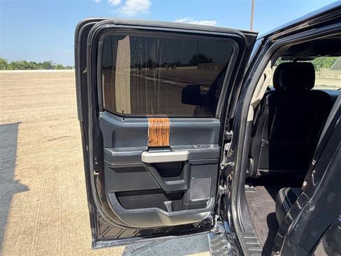 Used 2018 Ford F150 Lariat w/ Equipment Group 502A Luxury AWD/4WD image 31