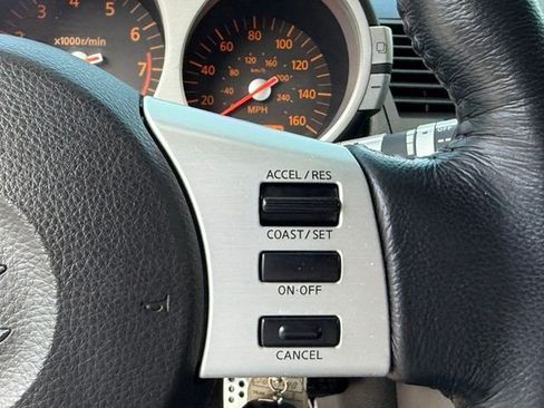 Used 2003 Nissan 350Z Touring RWD image 17