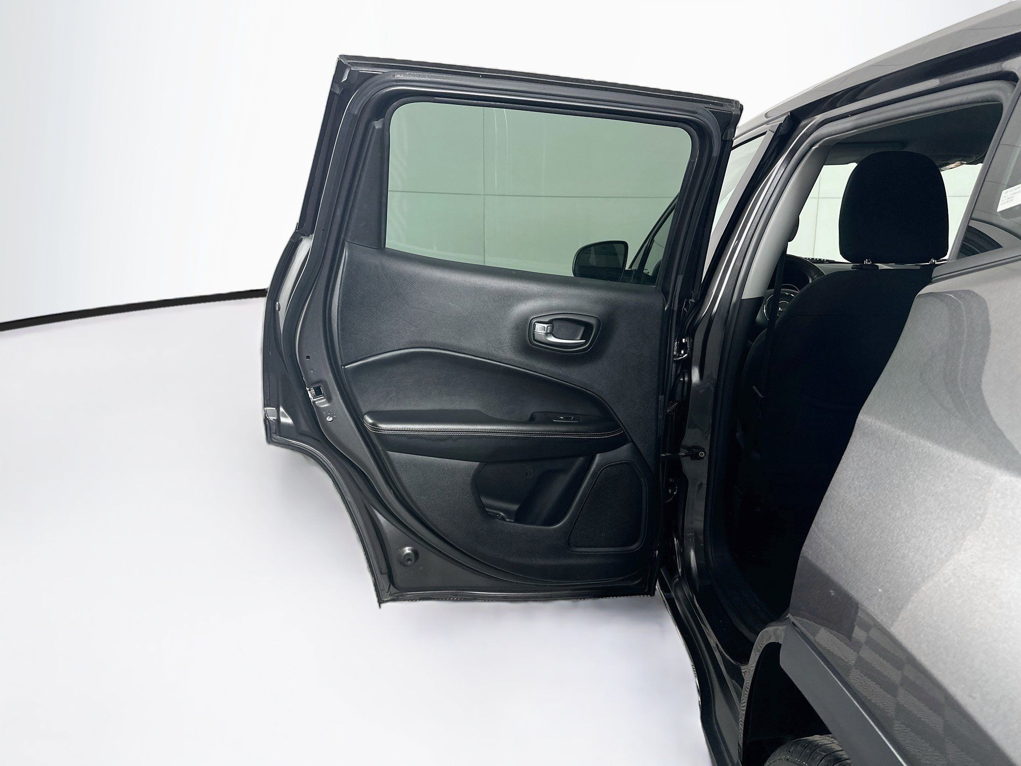 Used 2018 Jeep Compass Sport FWD image 26