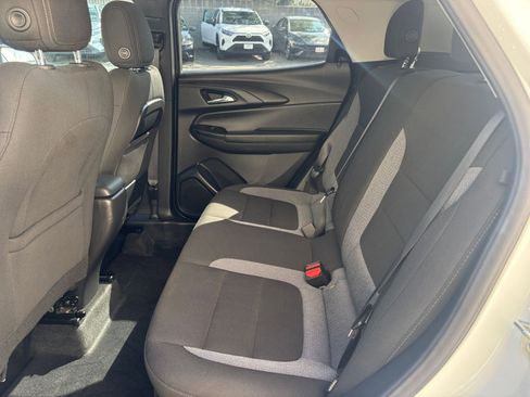Used 2025 Chevrolet TrailBlazer LT image 25