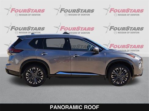 New 2026 Nissan Rogue Platinum w/ Platinum Premium Package image 3