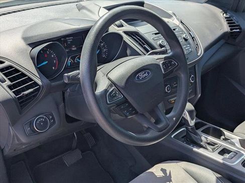 Used 2017 Ford Escape S image 9