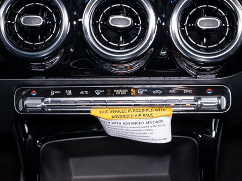 Certified 2026 Mercedes-Benz CLA 250 4MATIC image 19