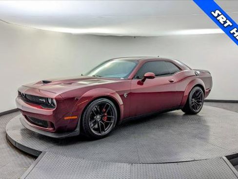 Used 2018 Dodge Challenger SRT Hellcat image 2