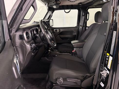 Used 2022 Jeep Gladiator Sport AWD/4WD image 15