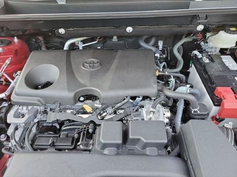Certified 2025 Toyota RAV4 LE FWD image 34