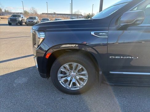 Used 2023 GMC Yukon Denali image 11