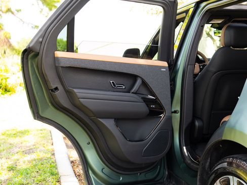 Used 2025 Land Rover Range Rover Sport Dynamic SE AWD/4WD image 47