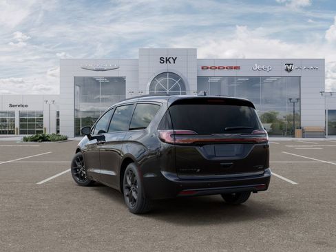 New 2026 Chrysler Pacifica Limited w/ S Appearance Package AWD/4WD image 3
