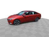 Used 2022 Hyundai Elantra Limited image 4