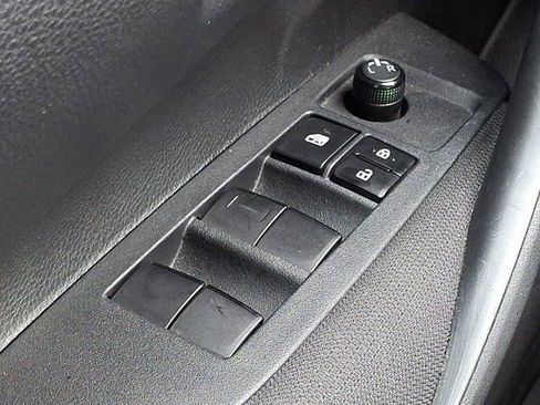 Used 2024 Toyota Corolla LE image 30