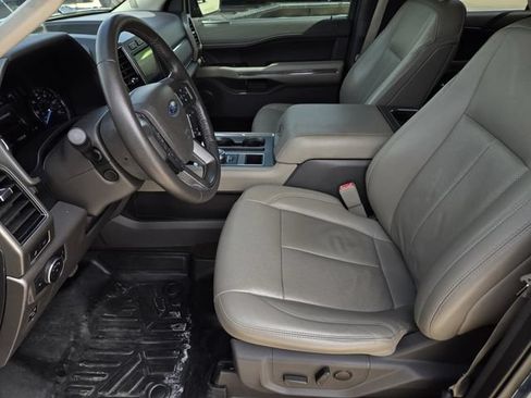 Used 2020 Ford Expedition XLT w/ Equipment Group 202A RWD image 28