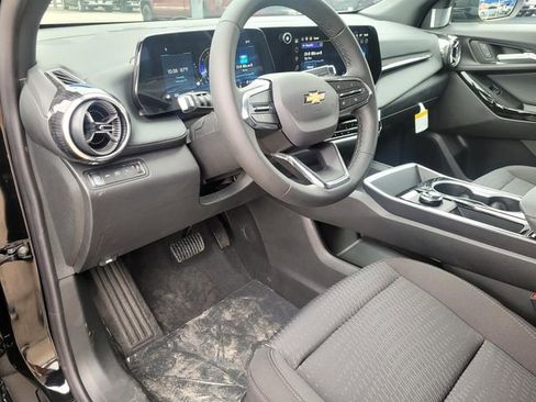 New 2026 Chevrolet Equinox LT image 11