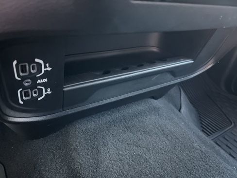 Used 2023 RAM 2500 Big Horn w/ Level 1 Equipment Group image 27