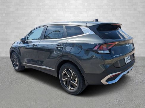 Used 2024 Kia Sportage LX image 6