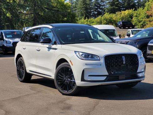 New 2025 Lincoln Corsair Reserve w/ Jet Appearance Package image 1