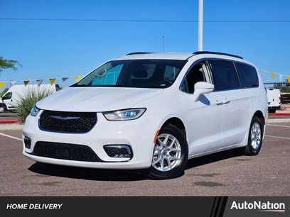 Used 2022 Chrysler Pacifica Touring-L