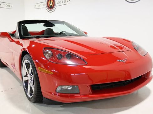 Used 2009 Chevrolet Corvette Convertible w/ Preferred Equipment Group image 28